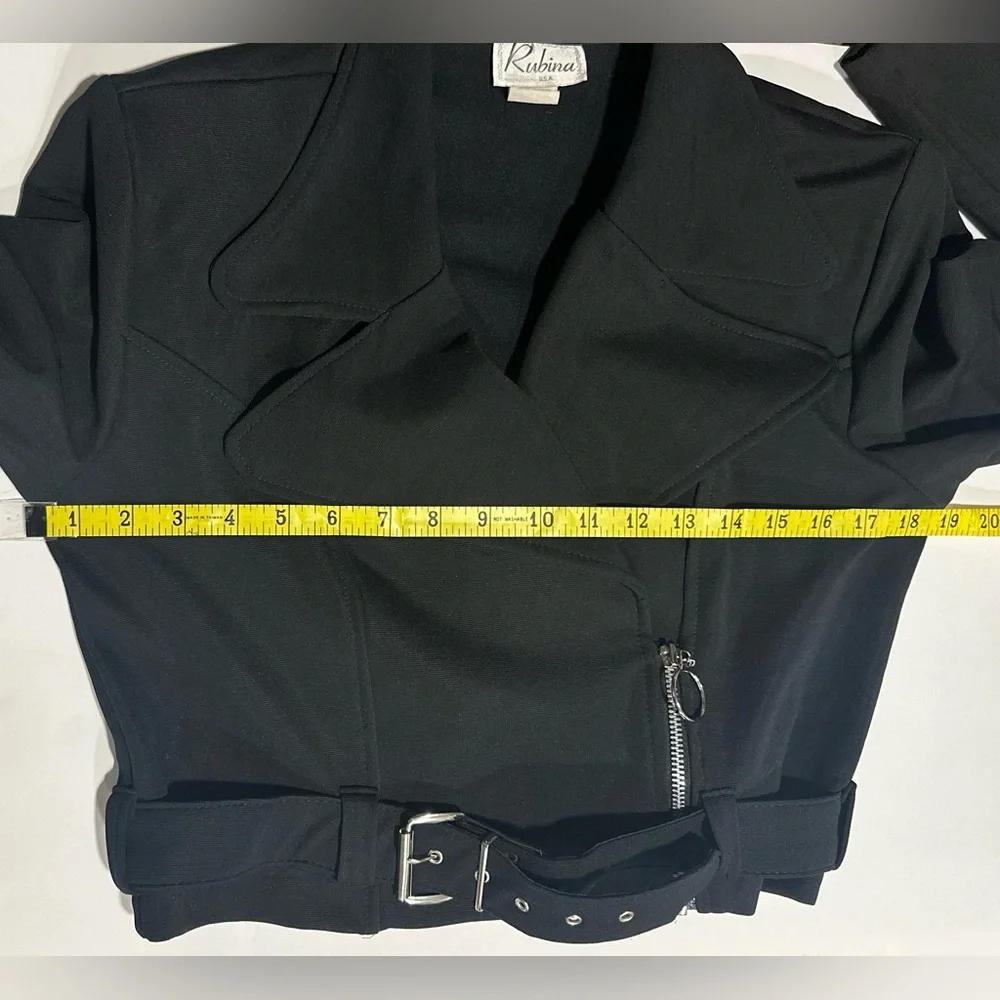 Vintage Rubina Black Cropped Belted Jacket. - Picture 9 of 11